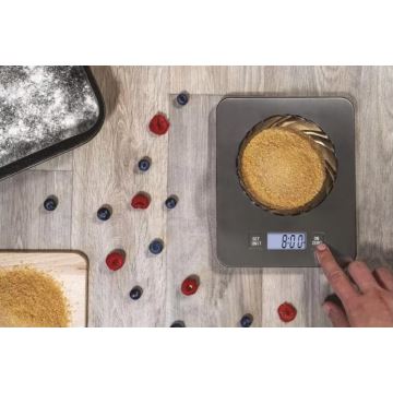 Digitální kuchyňská váha 2xAAA stříbrná