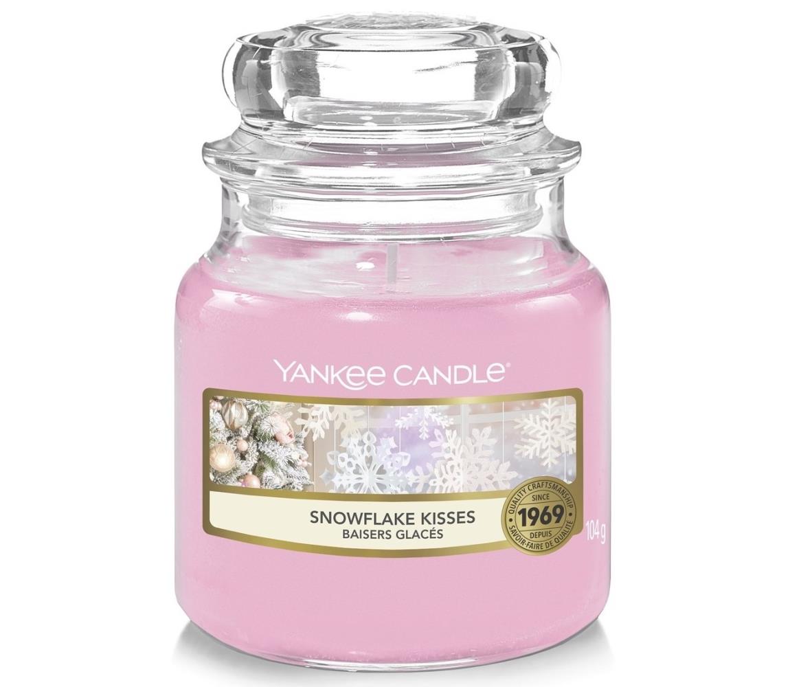 Yankee Candle Yankee Candle - Vonná svíčka SNOWFLAKE KISSES malá 104g 20-30 hod. YC0042